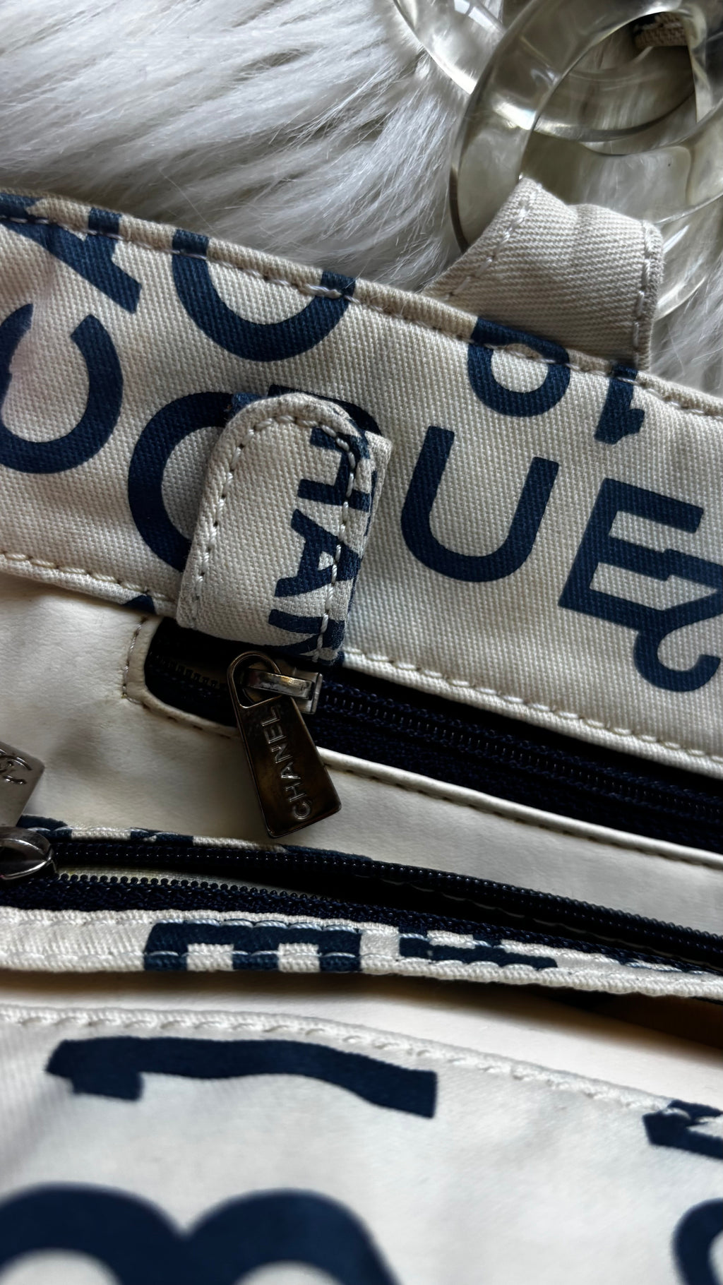 CHANEL 31 Rue Cambon Canvas Tote Bag 2002–2003 Vintage | Made in Italy