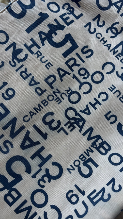 CHANEL 31 Rue Cambon Canvas Tote Bag 2002–2003 Vintage | Made in Italy